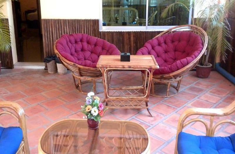 Old Town Guesthouse Kampot Exterior photo